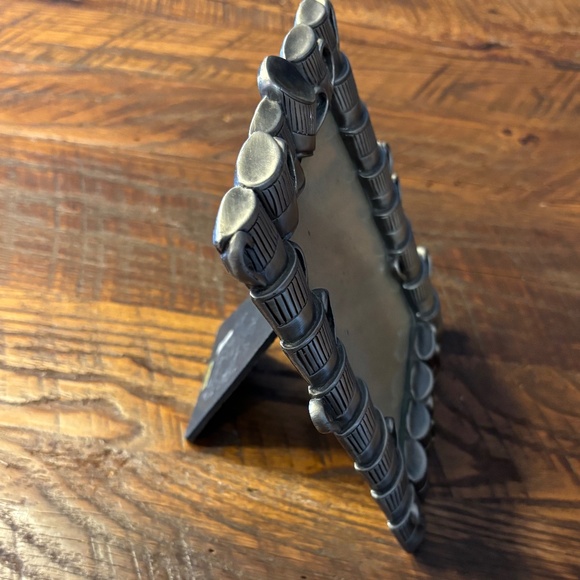 Metal Teacup Frame - Picture 7 of 9